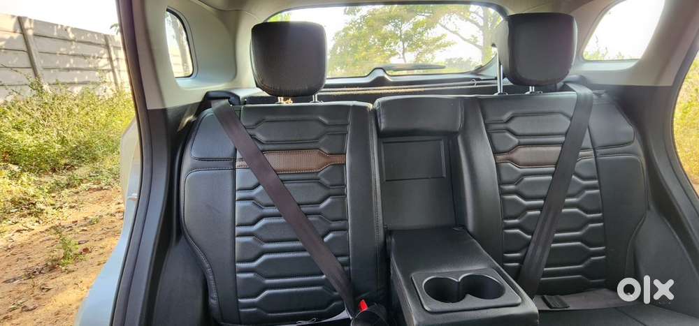 2023 Brezza Zxi+ At Dual Tone | 1 Owner | Sunroof | Negotiable