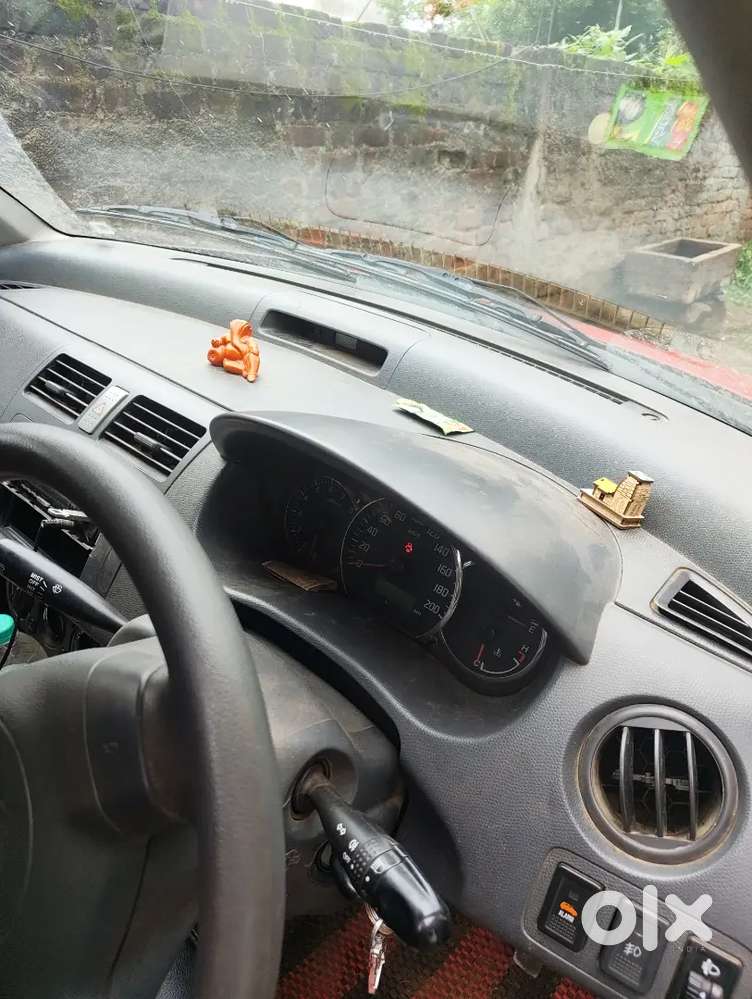 Maruti Suzuki Swift Petrol 2005