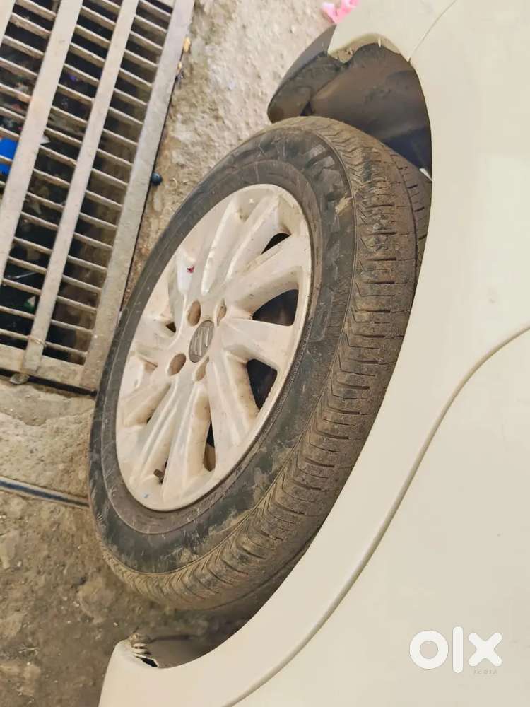Maruti Swift Dzire 2015 Diesel Manual