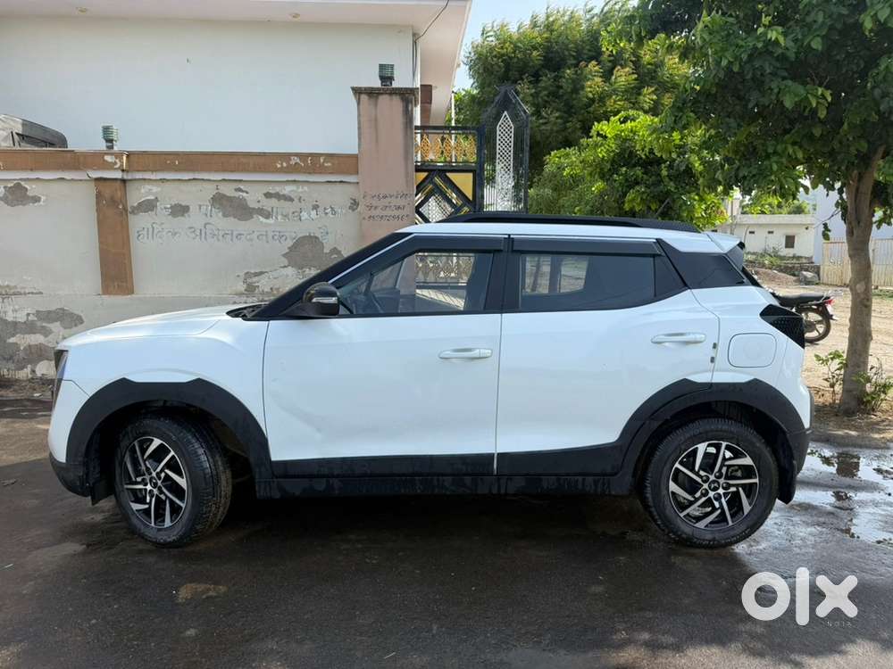 Mahindra Xuv 3xo 2024 Petrol 60222 Km Driven