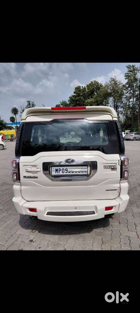 Mahindra Scorpio S4, 2016, Diesel