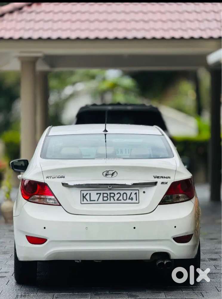 Hyundai Verna 1.6 Sx 2011