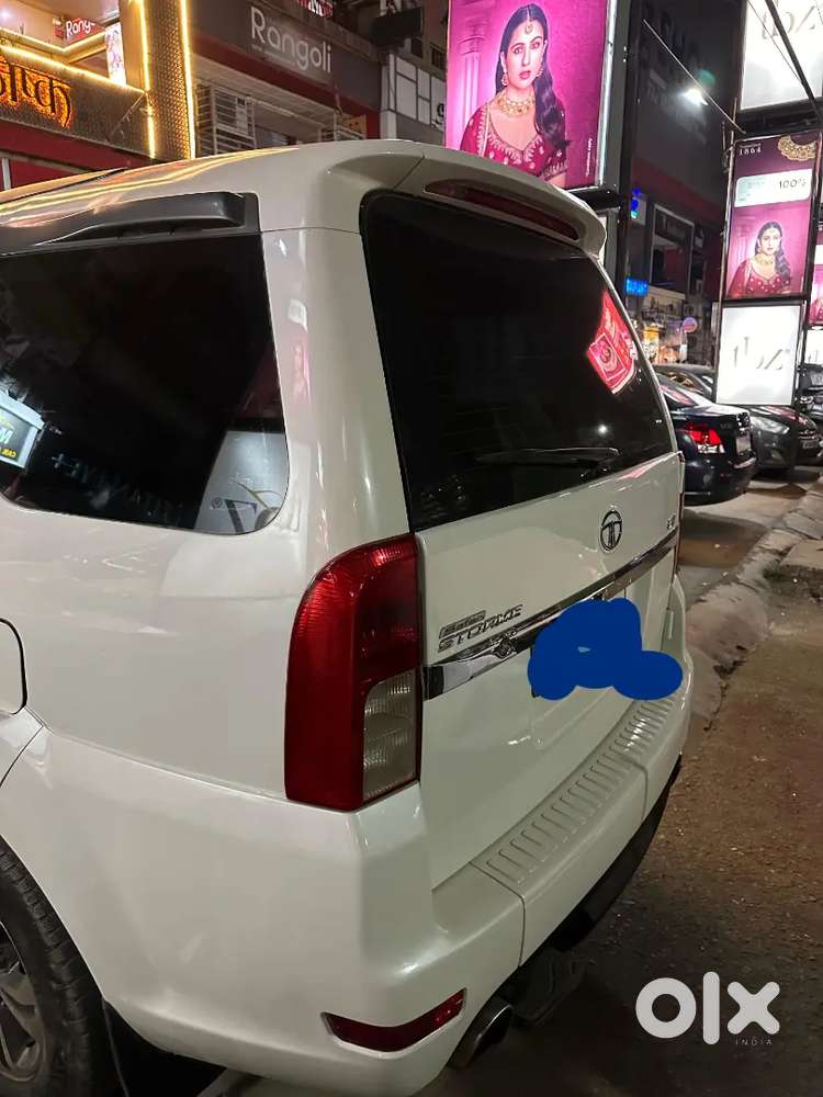 Tata Safari Storme 2016