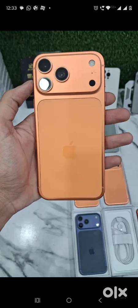 Deal offer Apple 17 pro available with bill box 5 month old warranty