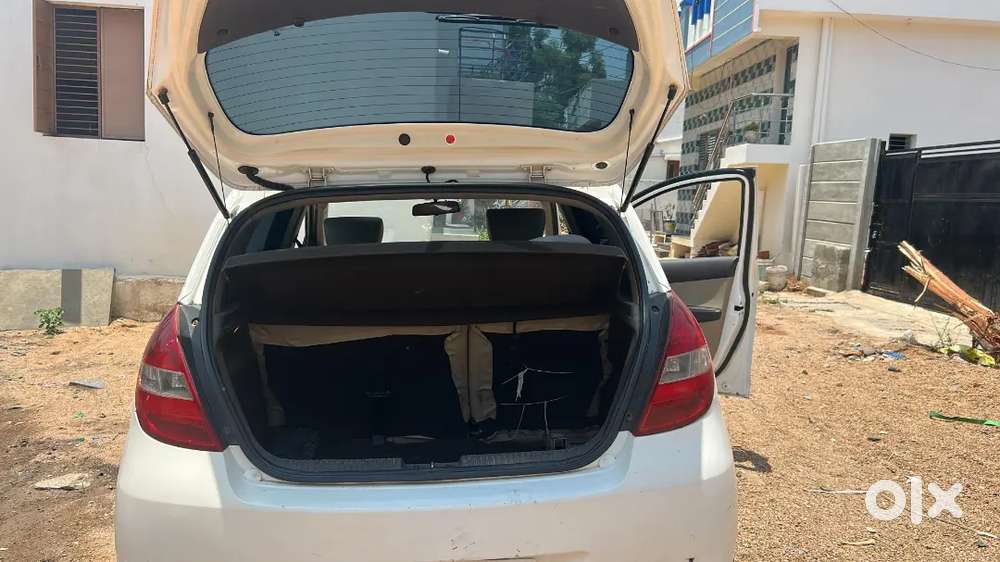 Hyundai I20 2012 Petrol 93000 Km Driven