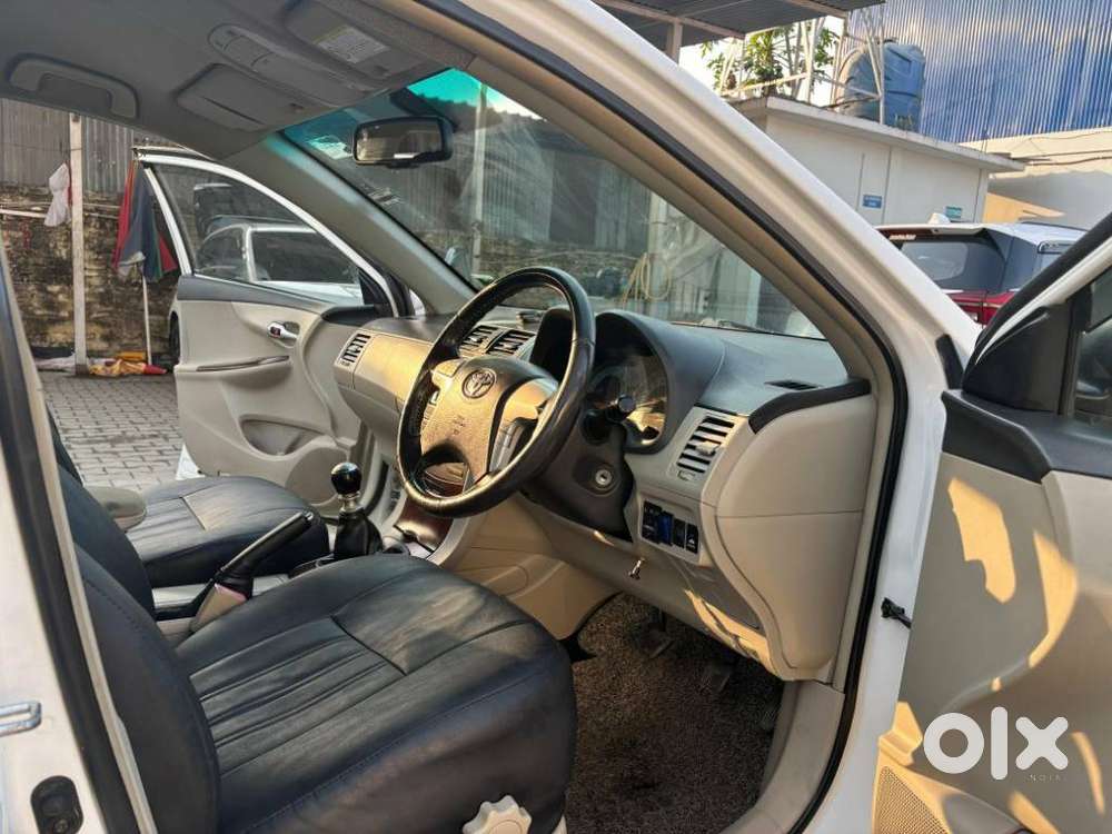 Toyota Corolla Altis 2010-2013 G, 2012, Petrol