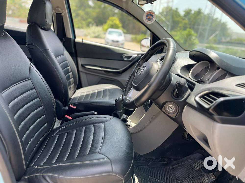 Tata Tiago, 2017, Petrol