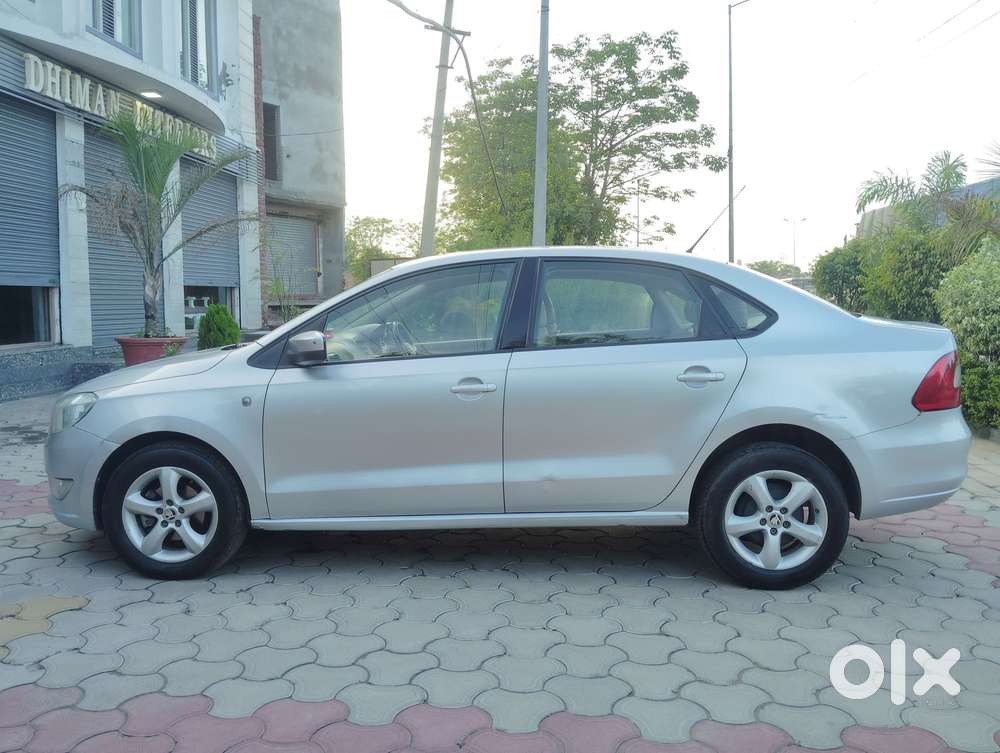 Skoda Rapid 2013-2016 1.5 Tdi At Ambition With Alloy Wheel, 2015, Di..