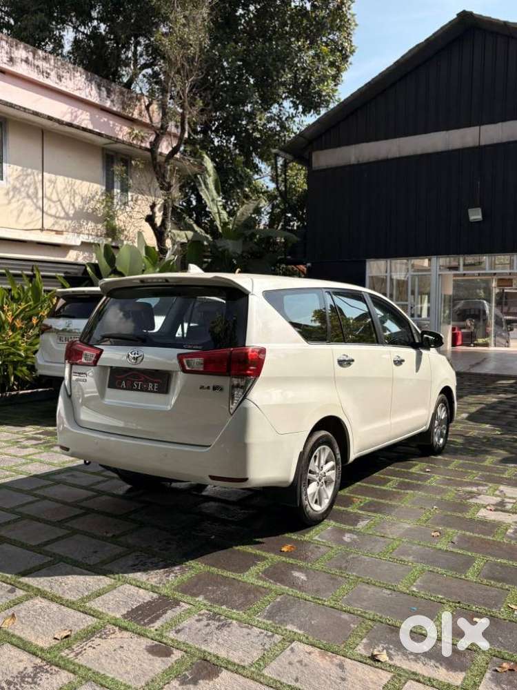 Toyota Innova Crysta 2.4 V, 2018, Diesel