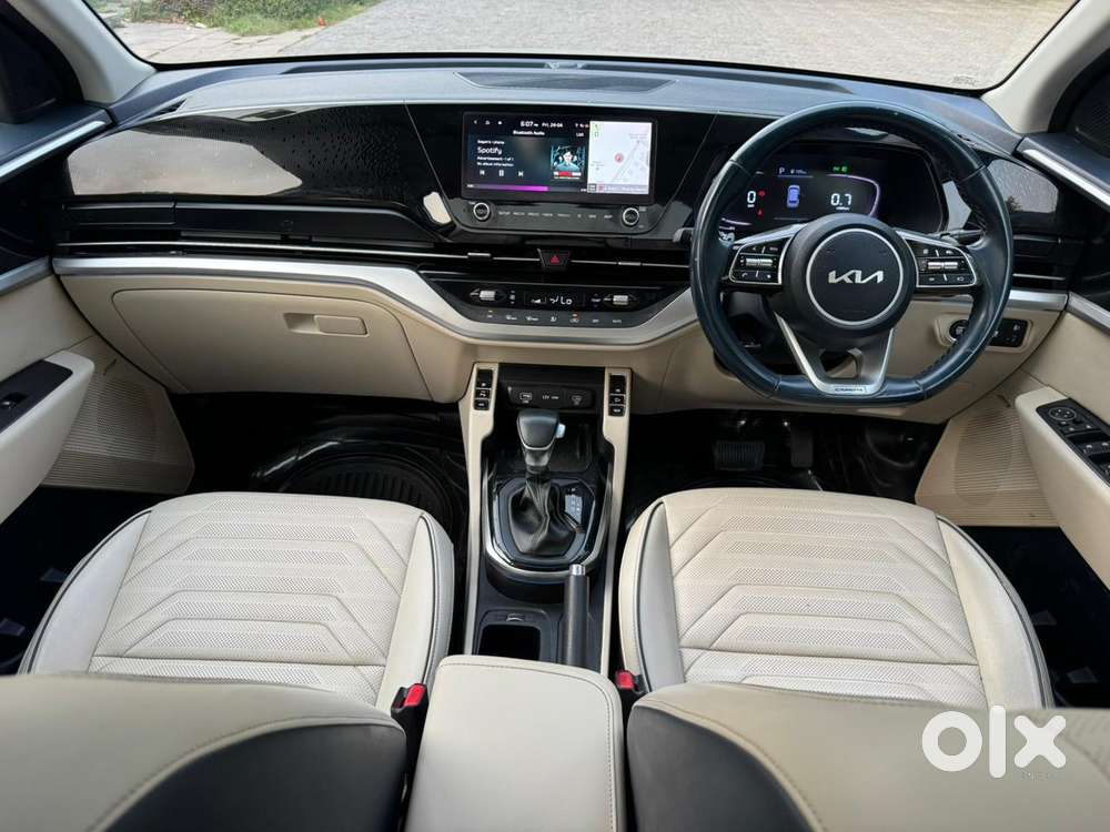 Kia Carens 1.5 Luxury Plus Turbo 7 Str, 2022, Petrol