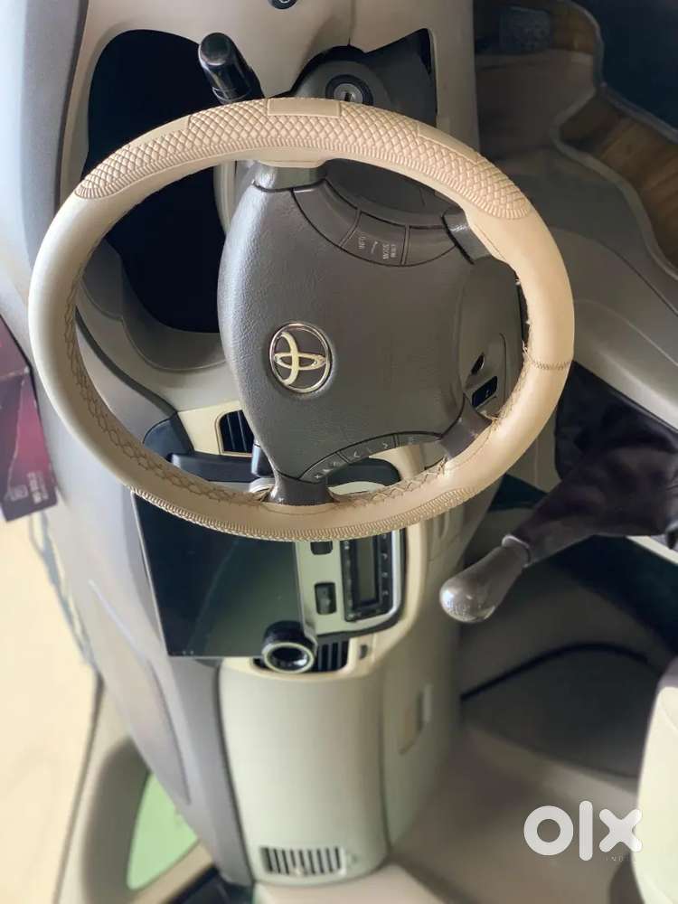 Toyota Innova V Showroom Condition