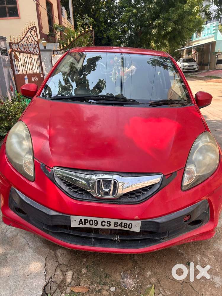 Honda Brio 2013 Petrol Well Maintained