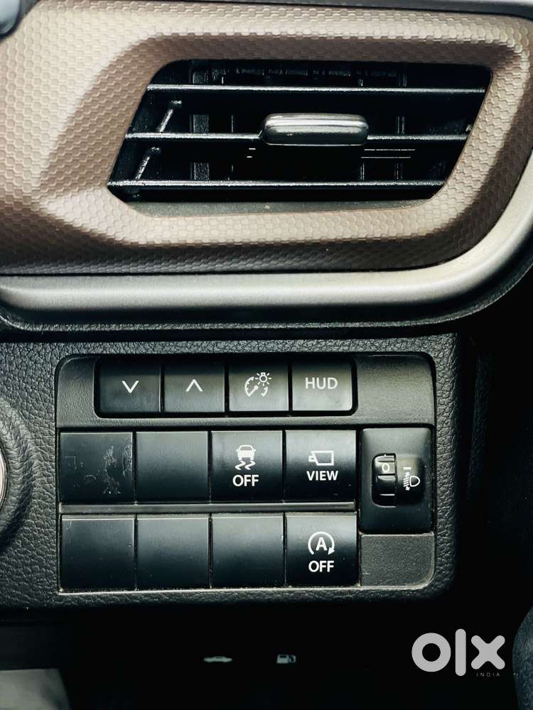 Maruti Suzuki Brezza 1.5 Zxi Plus At Smart Hybrid, 2023, Petrol