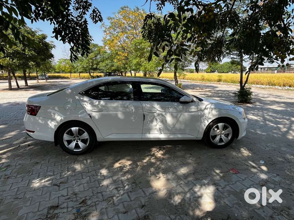 2017 Skoda Superb At Chandigarh Number