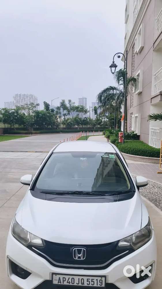 Spinny And Dealers Don't Call Family Used Car Well Maintained