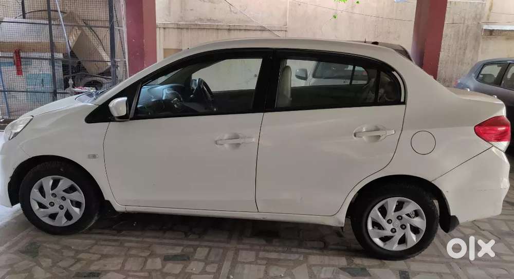 Honda Amaze 2013 Diesel Well Maintained