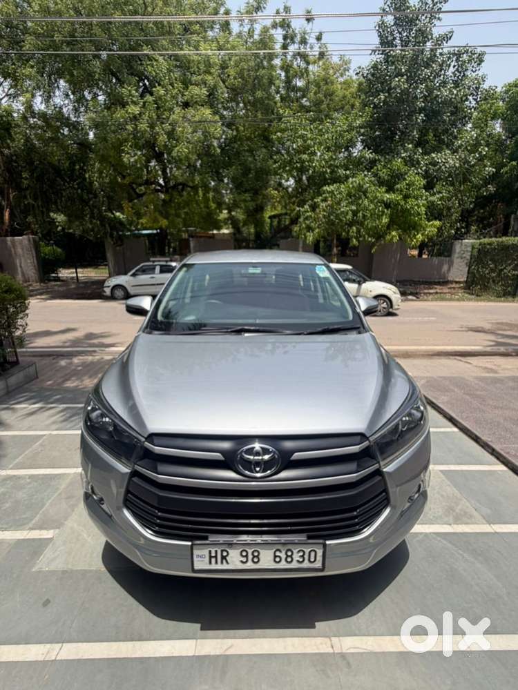 Innova Crysta 2.4 G 2020/21 Modal Toyota Diesel Manual Car 2021