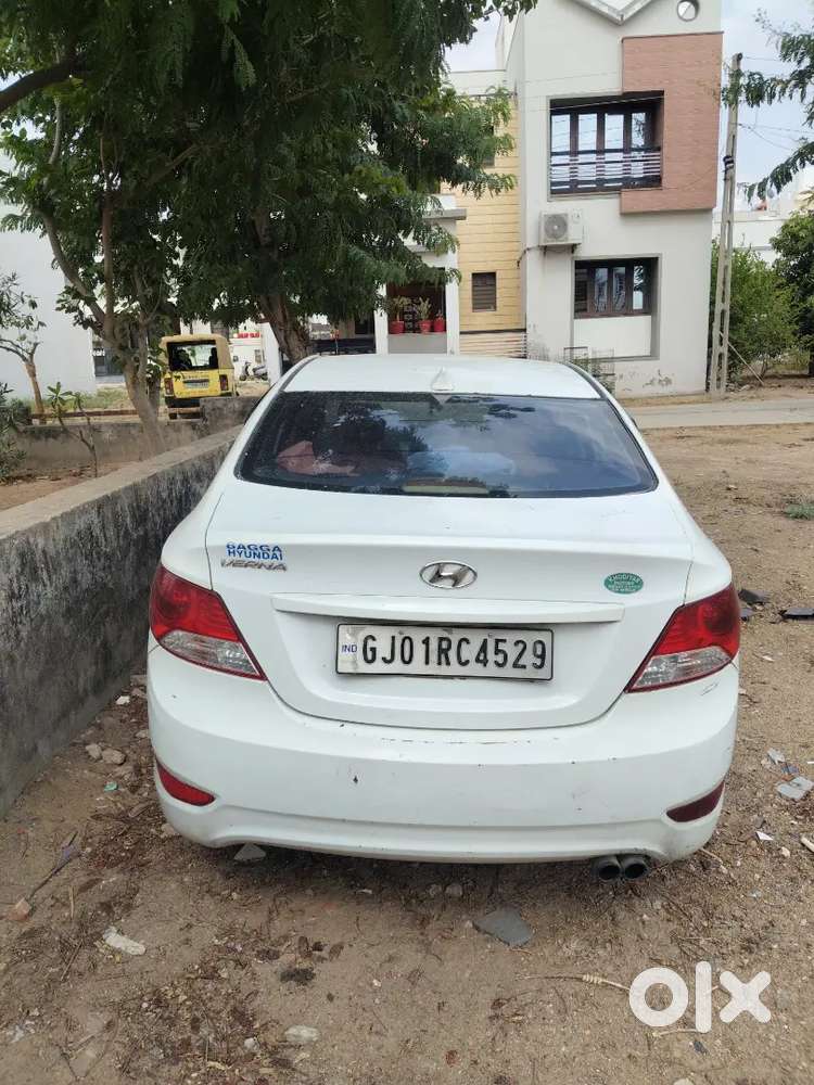 Hyundai Fluidic Verna 2013