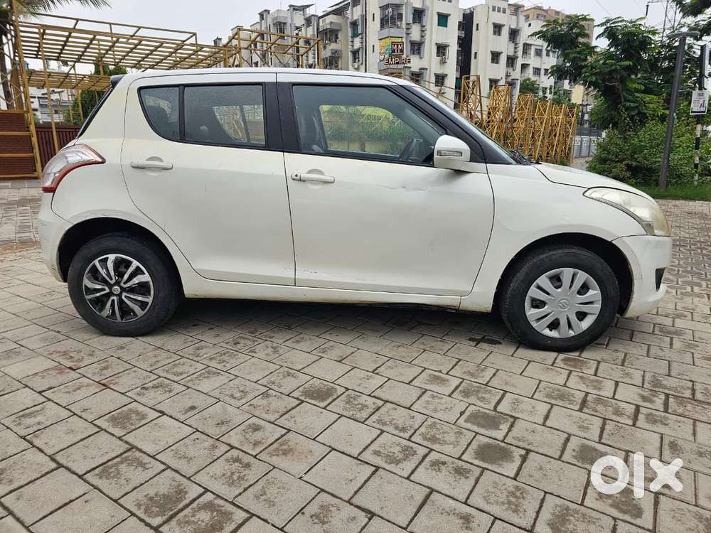Maruti Suzuki Swift Vxi + Manual, 2014, Cng & Hybrids