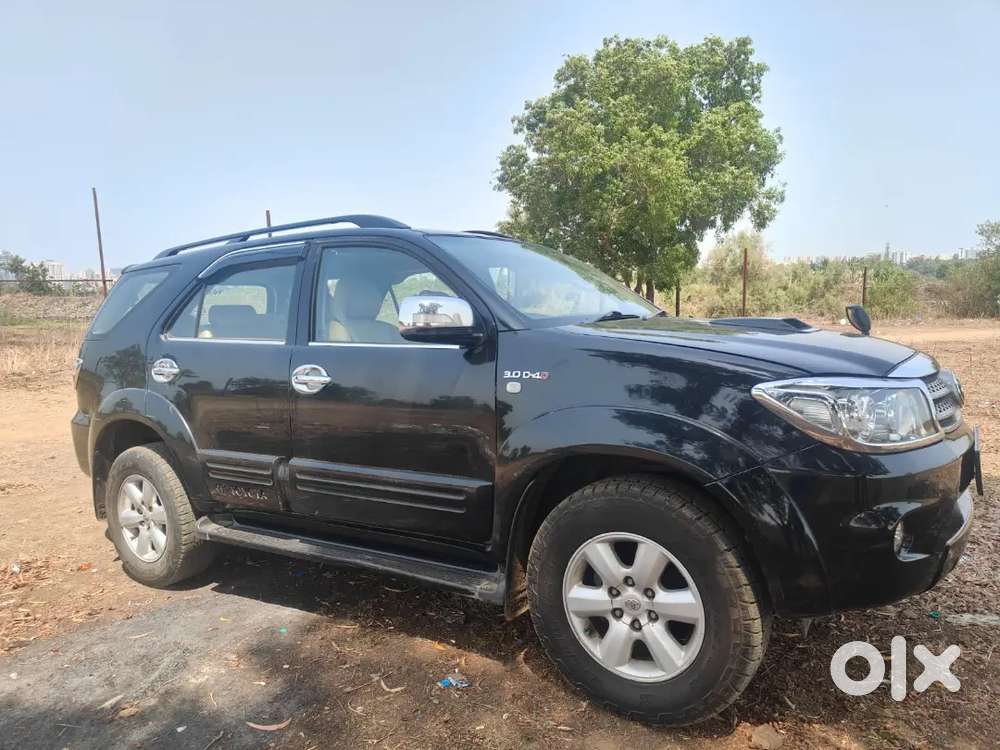 Toyota Fortuner 2009 Diesel 200000 Km Driven