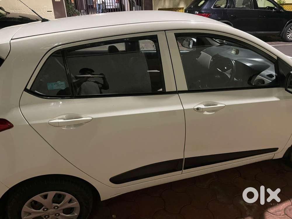 Hyundai Grand I10 Petrol 2015