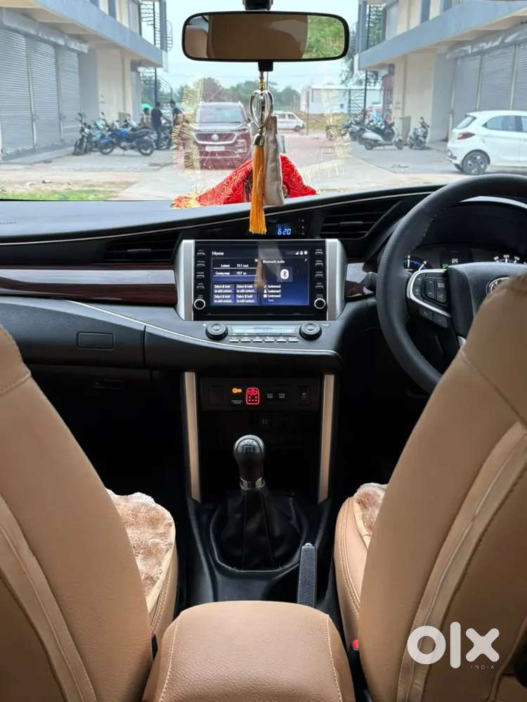 Toyota Innova Crysta 2024 Diesel 33000 Km Driven