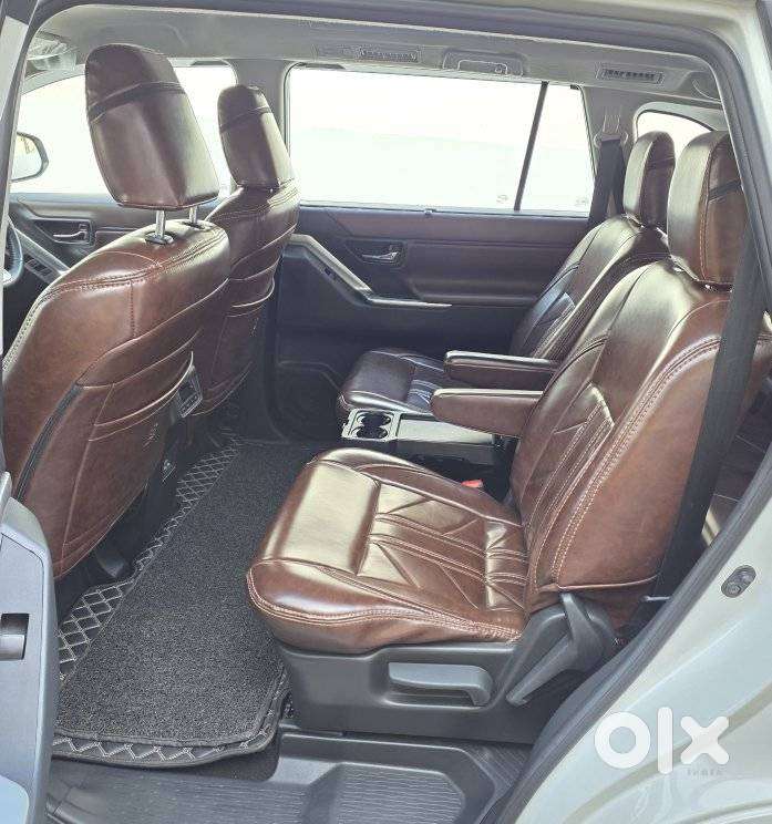 Toyota Innova Hycross 2.0 Vx Hybrid 7 Str, 2023, Cng & Hybrids
