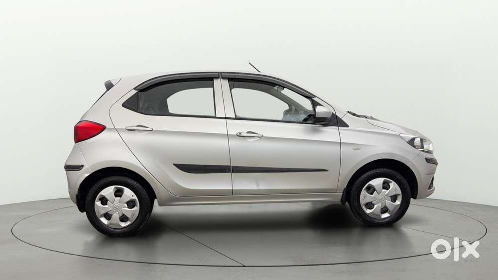 Tata Tiago 1.2 Revotron Xta, 2018, Petrol