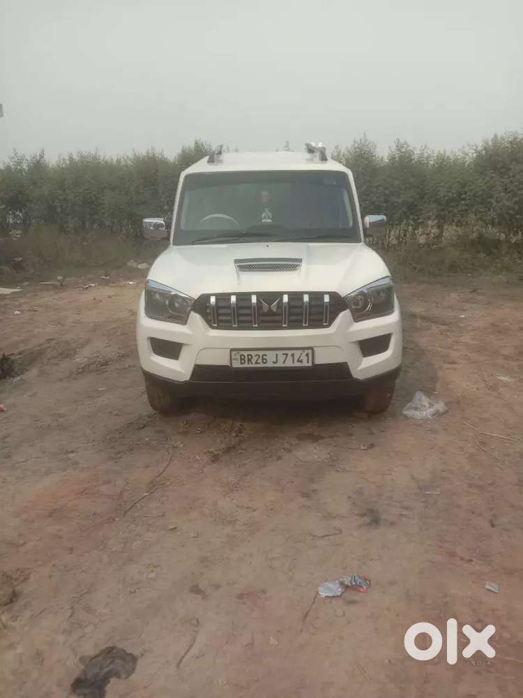 Mahindra Scorpio S4 2016 डीज़ल