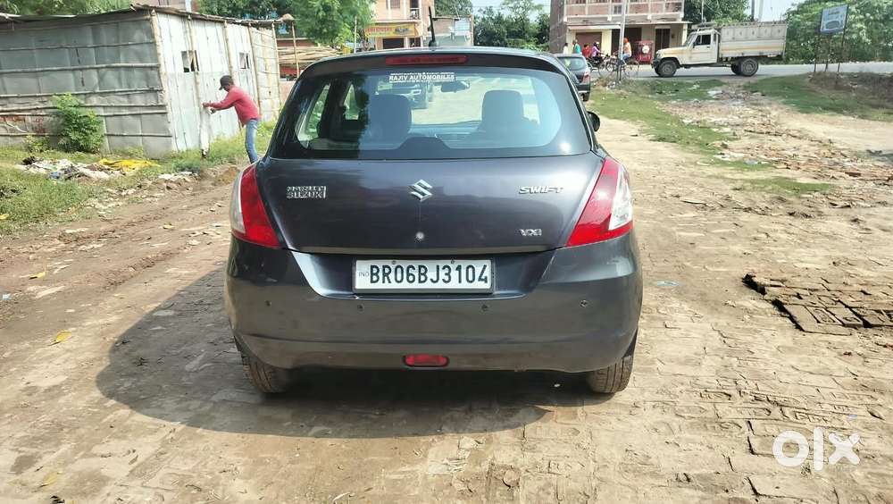 Maruti Suzuki Swift Vxi Optional, 2017, Petrol