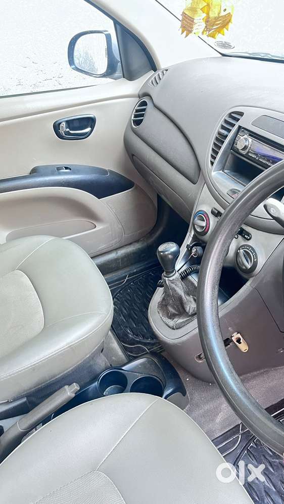 Hyundai Petrol Manual 2011