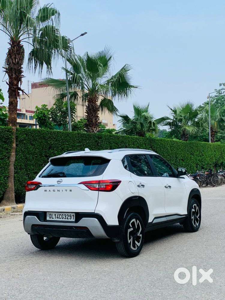 Nissan Magnite 1.0 Xv, 2023, Petrol
