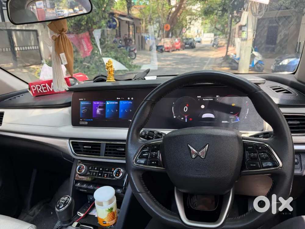 Brand Nee Car Xuv 700