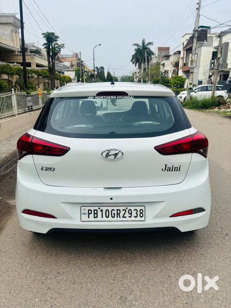 Hyundai I20 Magna 1.2 Mt, 2017, Petrol