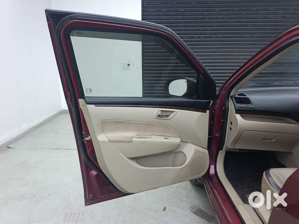 Maruti Suzuki Swift Dzire Vxi Optional, 2016, Petrol