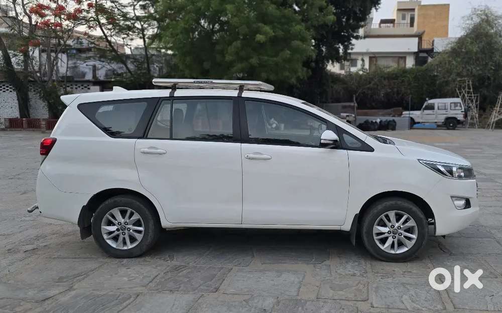 Toyota Innova Crysta 2017