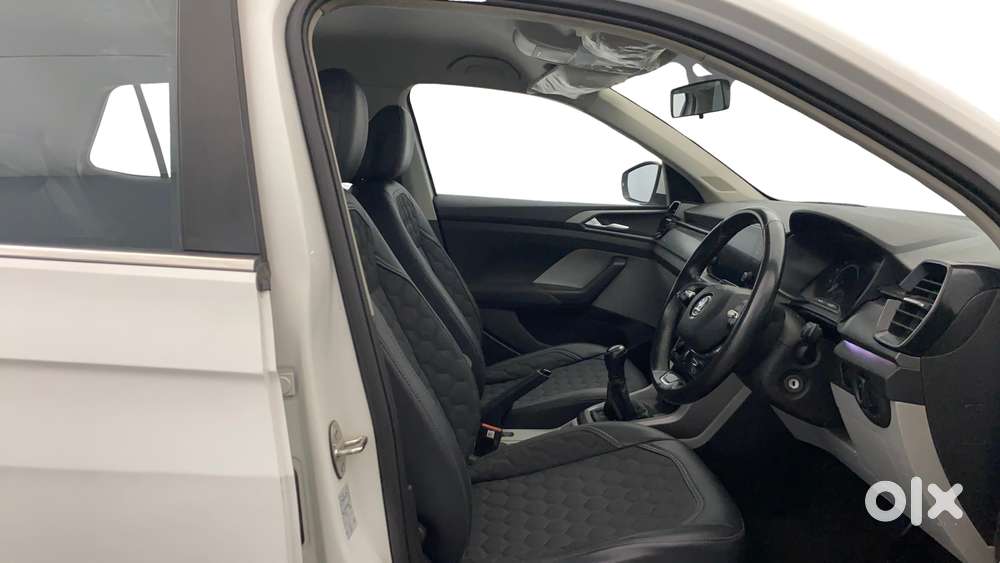 Skoda Kushaq 1.0 Tsi Ambition, 2022, Petrol