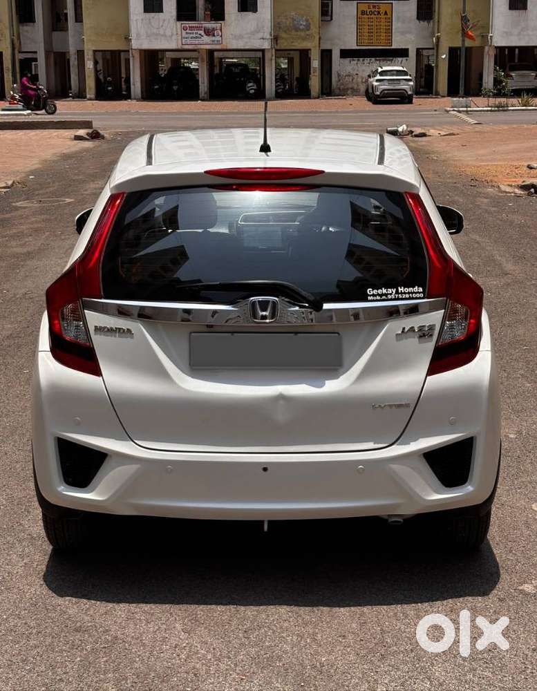 Honda Jazz V Automatic, 2017, Petrol