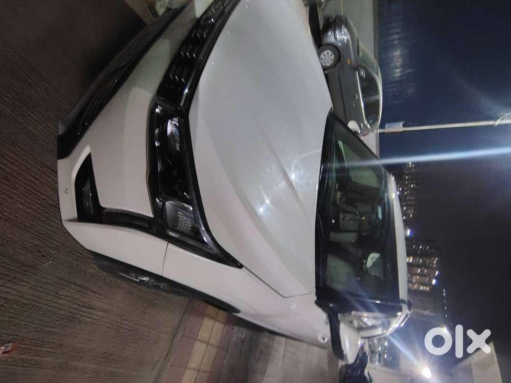 Looking To Sell My Mahindra Xuv300 W8 Optional Top Model With Sunroof