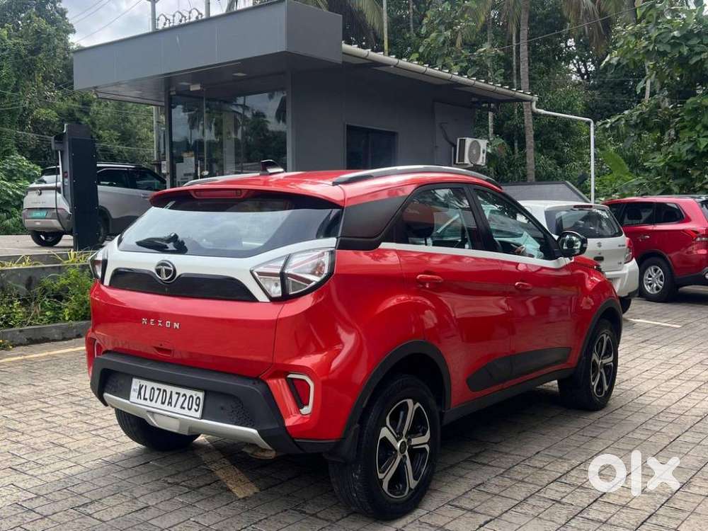 Tata Nexon 1.2 Revotron Xza Plus, 2023, Petrol
