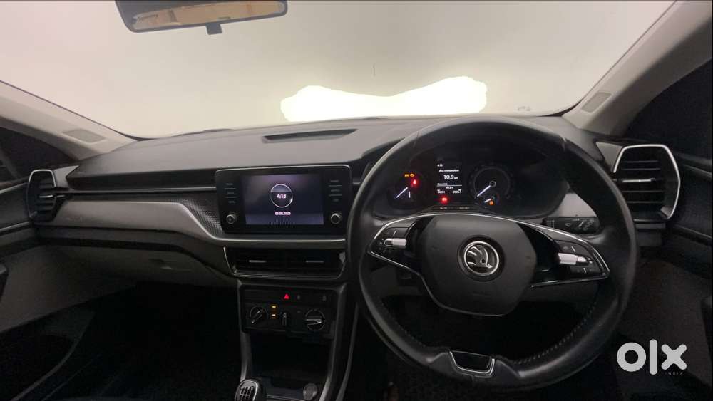 Skoda Kushaq 1.0 Tsi Ambition, 2023, Petrol