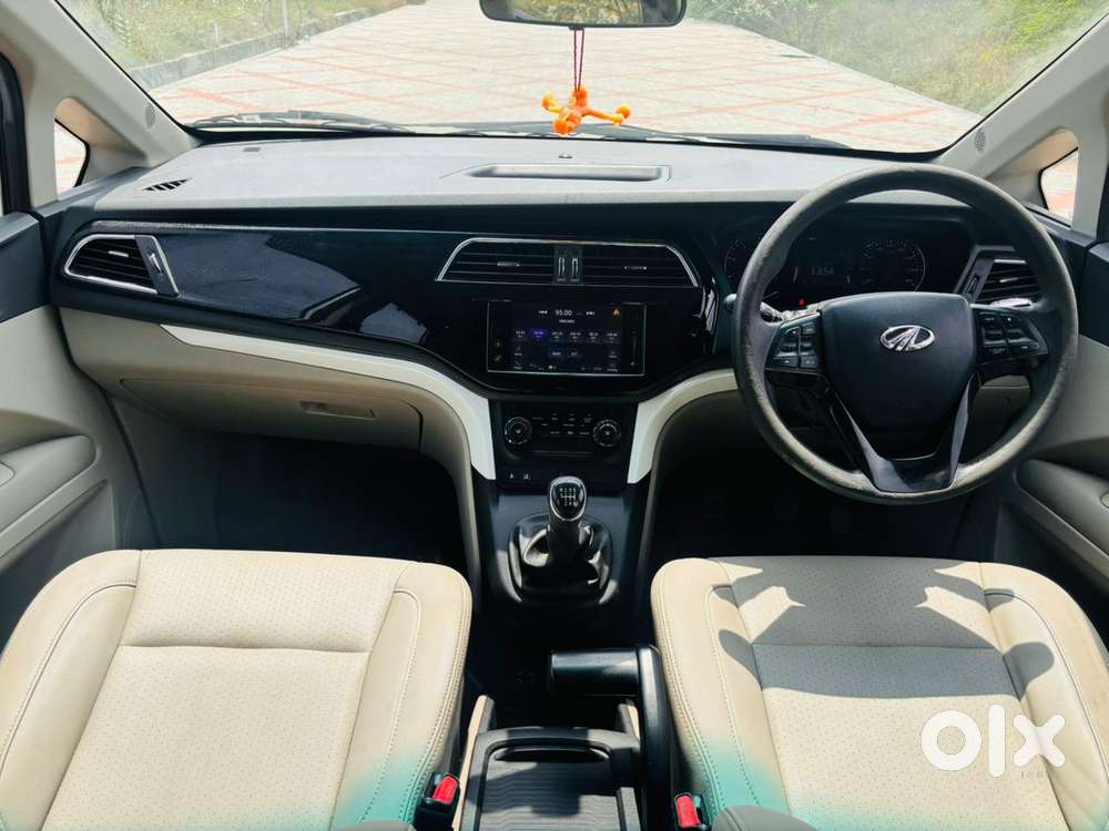 Mahindra Marazzo, 2018, Diesel