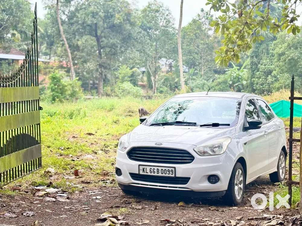 Ford Aspire Titanium Blu 2017