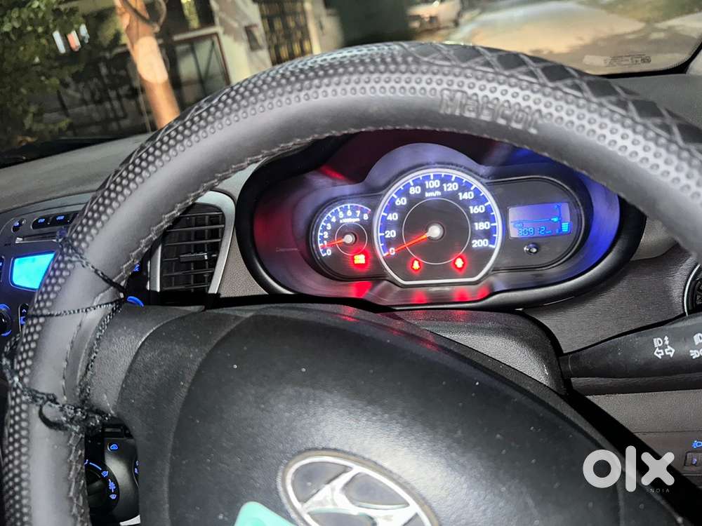 Hyundai Petrol Manual 2011