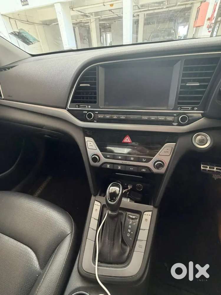 Hyundai New Elantra 2017 Petrol Well Maintained