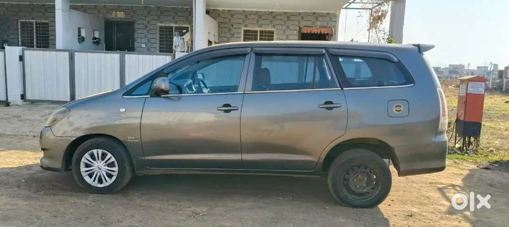Toyota Innova 2011 Diesel 98000 Km Driven