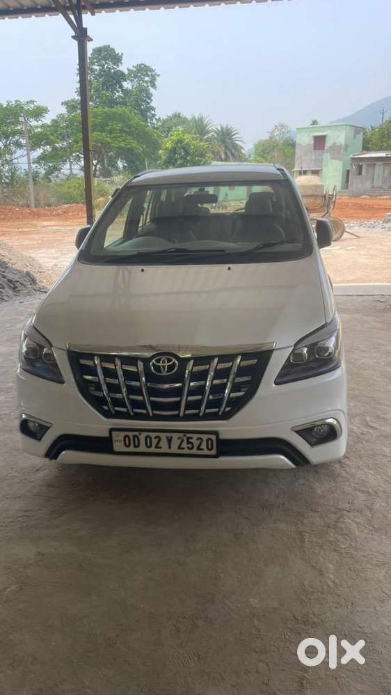 Toyota Innova 2015 Diesel Well Maintained