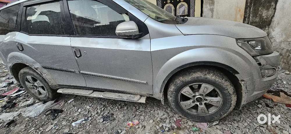 Mahindra Xuv500 2013 Diesel 225000 Km Driven