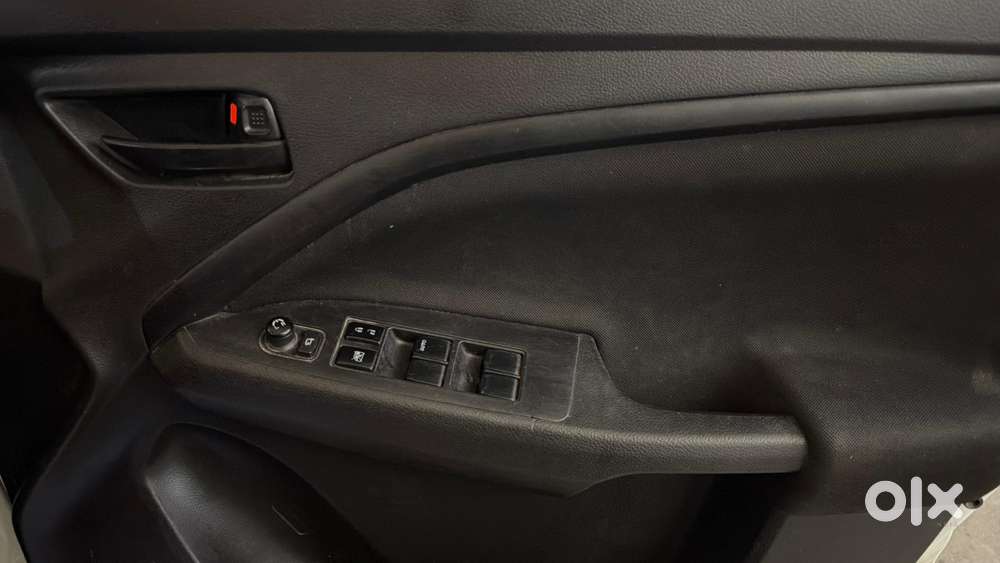 Maruti Suzuki Vitara Brezza 1.5 Vxi At, 2022, Petrol