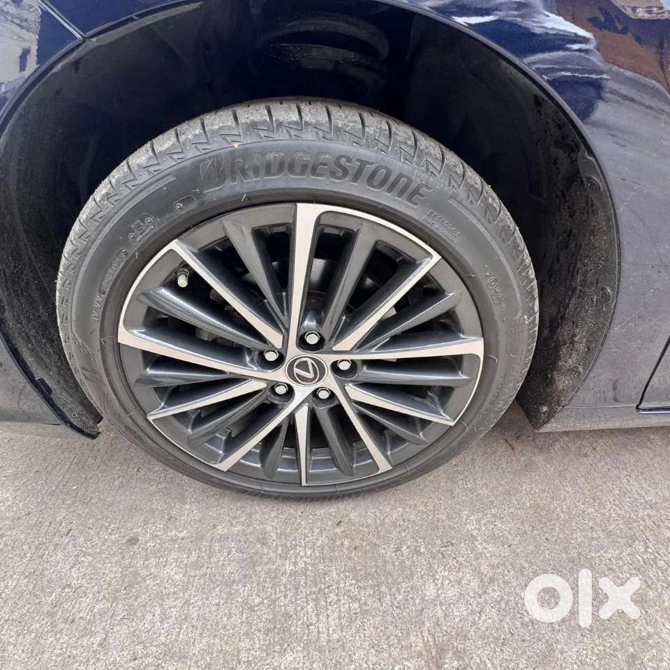 Lexus Es, 2023, Petrol